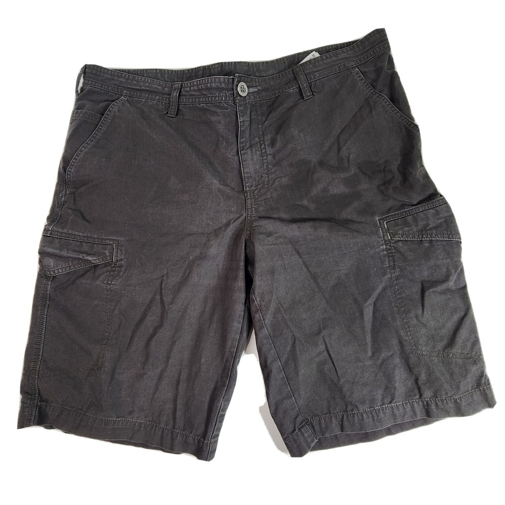 Columbia Omni-Shade Men's Sz 38 Dark Gray Cargo Shorts 12" in 100% cotton EUC